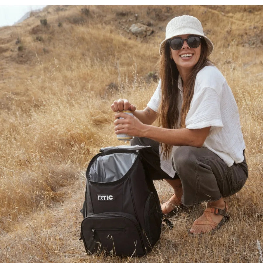 Lightweight Cooler Backpack With Insulated Leakproof Design For Picnics